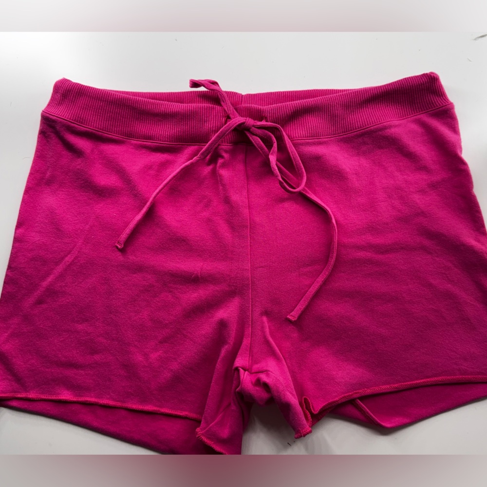 Skims Pink valentines limited edition short